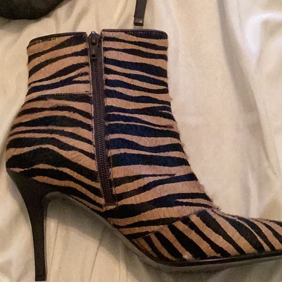 Antonio Melani Tiger Striped Horsehair Ankle Boots w/ Pointed Toes - Picture 5 of 11